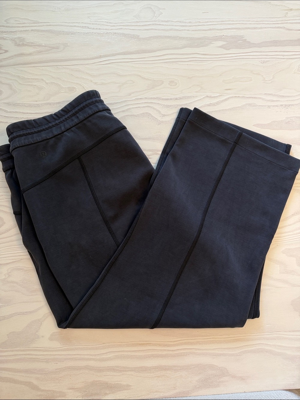 Lululemon Cropped Softstream Black Performance Jogger Pants